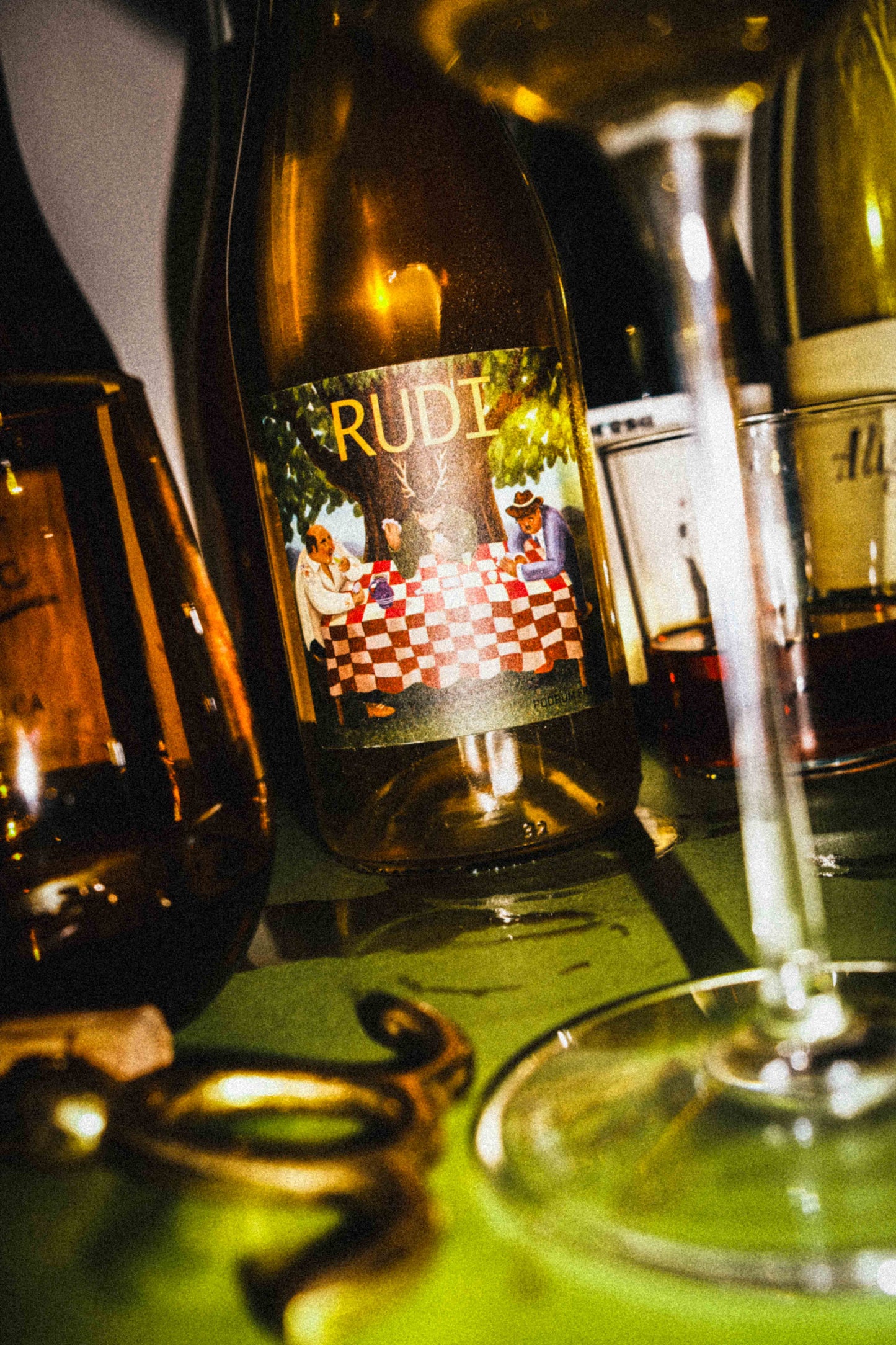 Rudi Pljesivica White